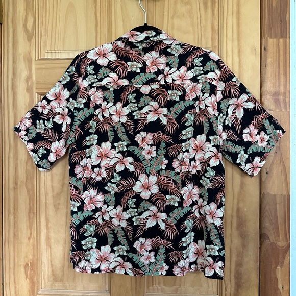 Aritzia Floral Cuban Collar Buttondown - Picture 2 of 7